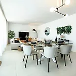 Mara's Higueron West - Mediterranean Style - & Golf - Large Sunny Terrace Апартаменти Фуенхірола