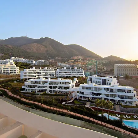 Mara's Higueron West - Mediterranean Style - & Golf - Large Sunny Terrace * Фуэнхирола