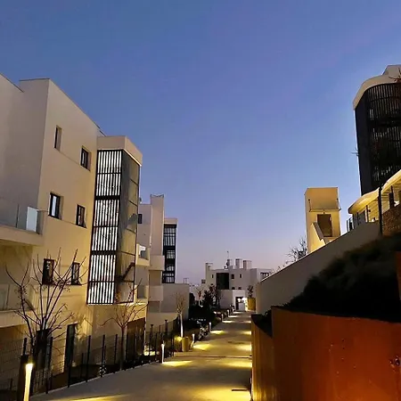아파트 Mara's Higueron West - Mediterranean Style - & Golf - Large Sunny Terrace 푸엔히롤라