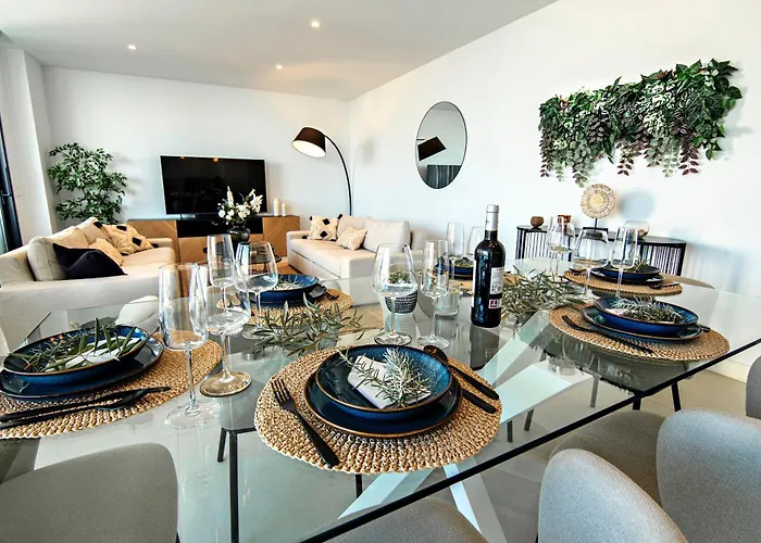 Апартаменты Mara's Higueron West - Mediterranean Style - & Golf - Large Sunny Terrace Фуэнхирола